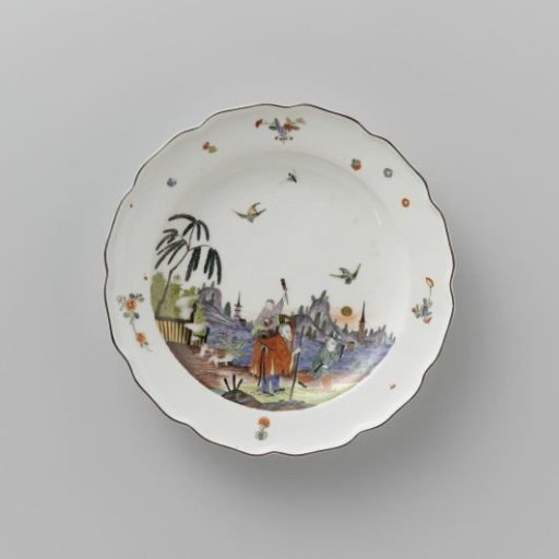 Eleven dinner plates