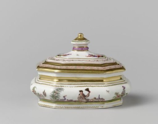 Sugar bowl