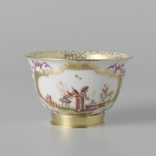 Cup, multicoloured painted with chinoiserie