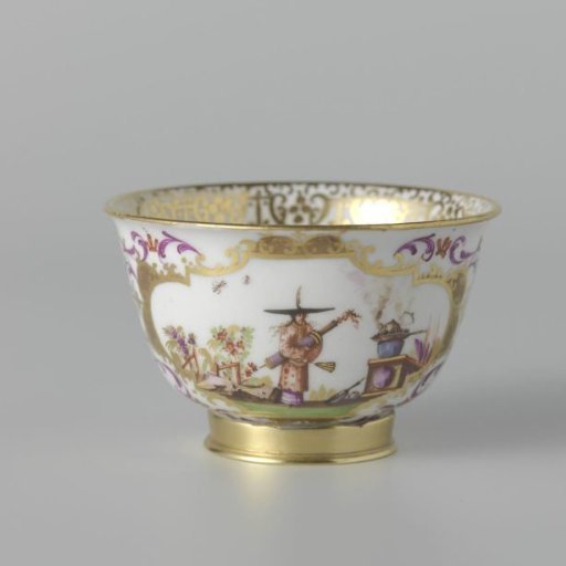 Cup, multicoloured painted with chinoiserie