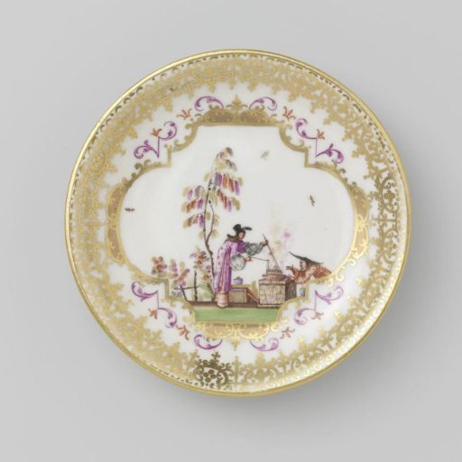 Dish, polychrome painted with chinoiserie