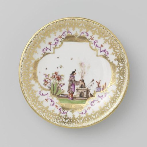 Dish, polychrome painted with chinoiserie