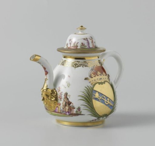 Teapot with lid, multicolored painted with chinoiserie and the coat of arms of the Venetian Morosini family