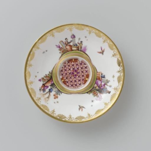 Cup and saucer (trembleuse)