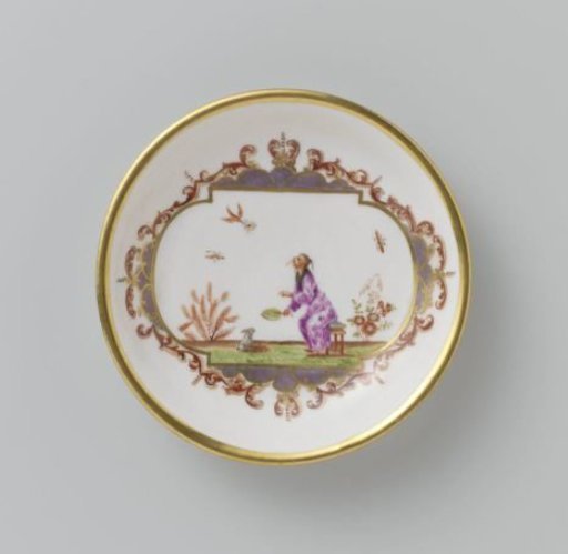 Saucer, multicolored painted with chinoiserie