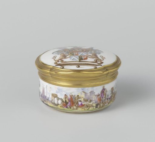 Snuffbox with the Coat of Arms of Heinrich, Count von Brühl