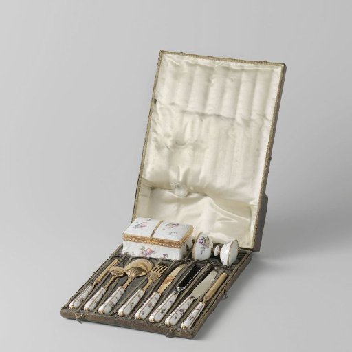 Travel case with spice box and egg cup