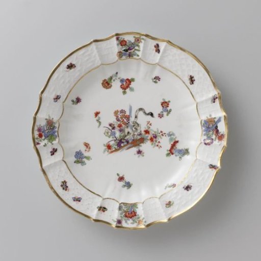 Round plate, multicolored painted with a Kakiemon decoration
