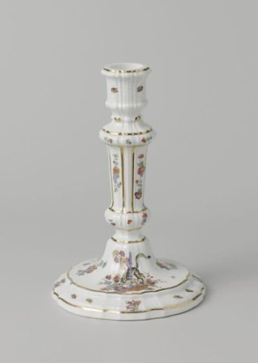 Candlestick, multicolored painted with a Kakiemon decoration