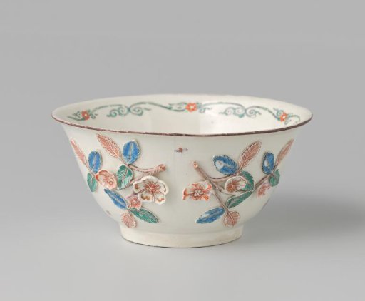 Washbasin, decorated with rose branches in relief, polychrome painted