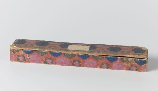 Fan case of thick paper, with a pre-formed fan shape, pasted with fancy paper and lined with red paper