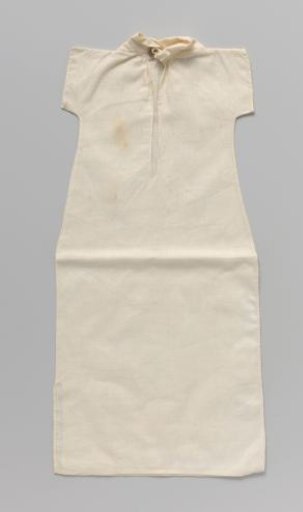 Shirt or sleeved shirt of cotton with two copper buttons at the collar