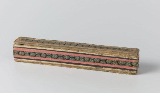 Rectangular fan case made of thick paper covered with silk with a honeycomb pattern containing yellow swastikas, on red paper