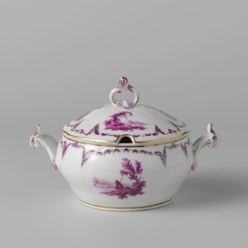 Tureen on a saucer
