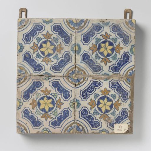 Field of four tiles with stars and leaves