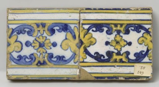 Field of two border tiles