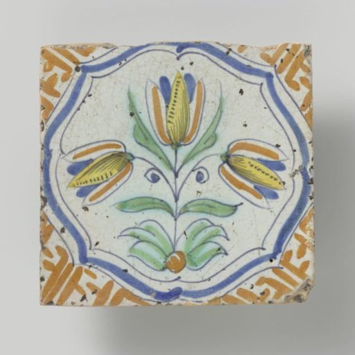 Tile with a tulip