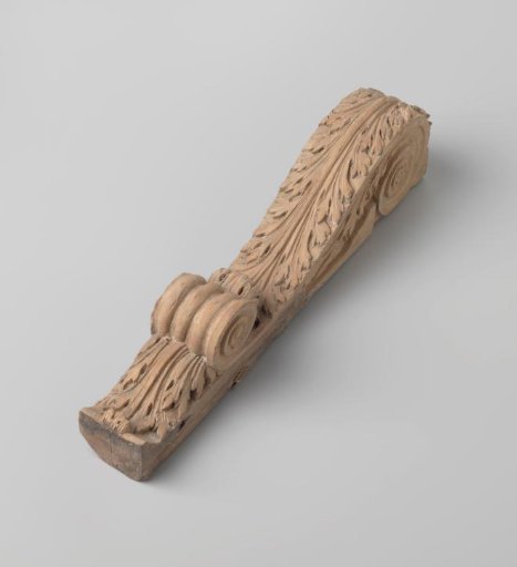 S-scroll belonging to a portico