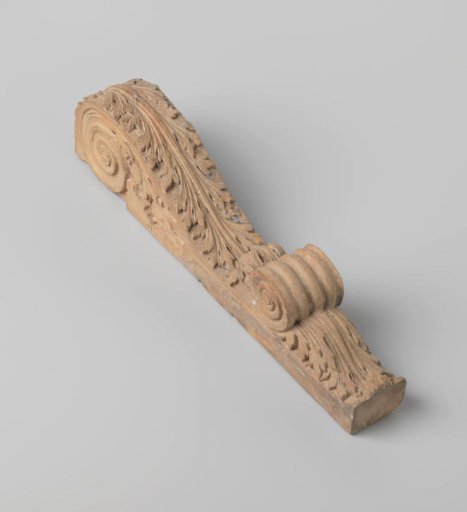 S-scroll belonging to a portico