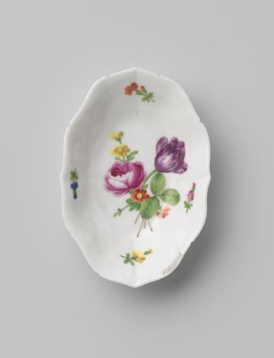 Dish with a bouquet and flower sprays