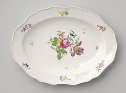 Dish with a bouquet and flower sprays