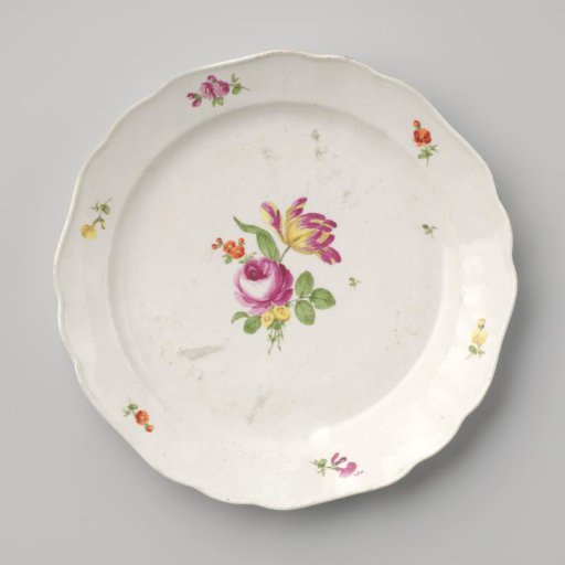 Dish with a bouquet and flower sprays