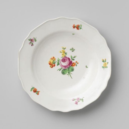 Plate with a bouquet and flower sprays