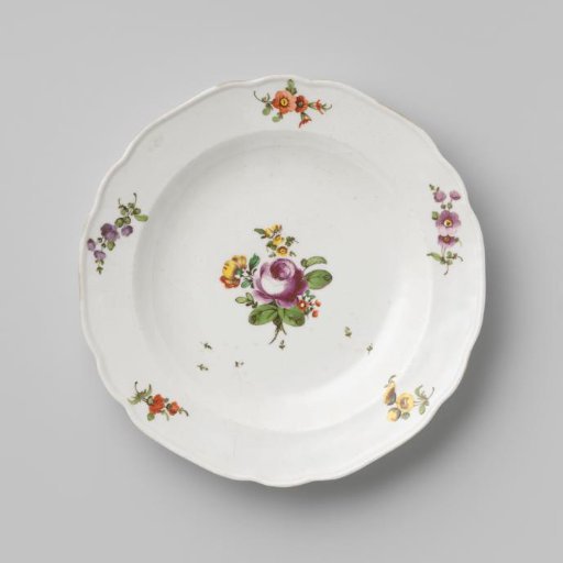 Plate with a bouquet and flower sprays