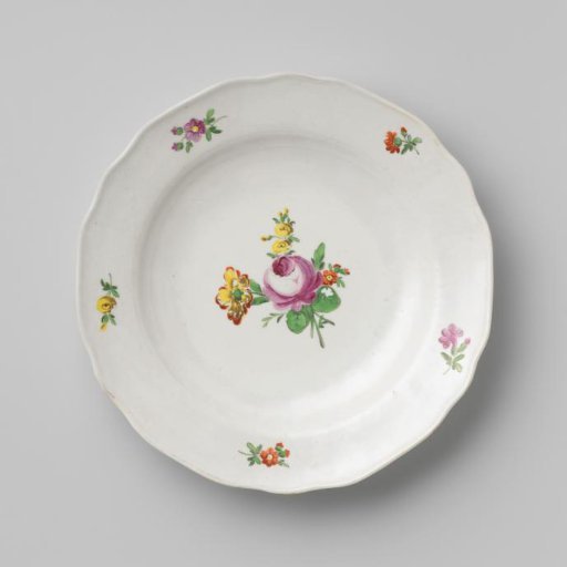 Plate with a bouquet and flower sprays