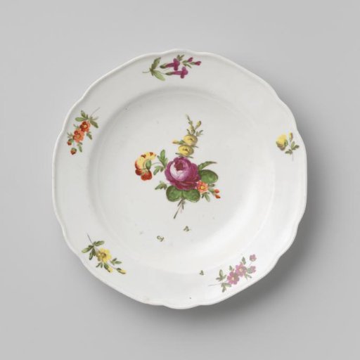 Plate with a bouquet and flower sprays