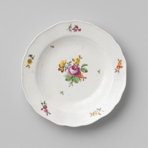 Plate with a bouquet and flower sprays
