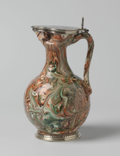 Case for a silver mug with lid