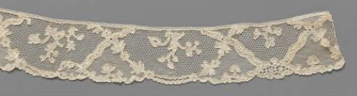 Strip or collar of needle lace with semicircular and triangular panels