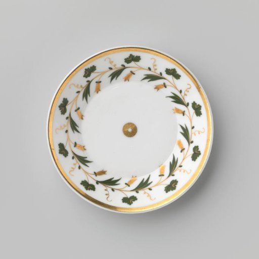 Saucer with a border of grapevines and flowers
