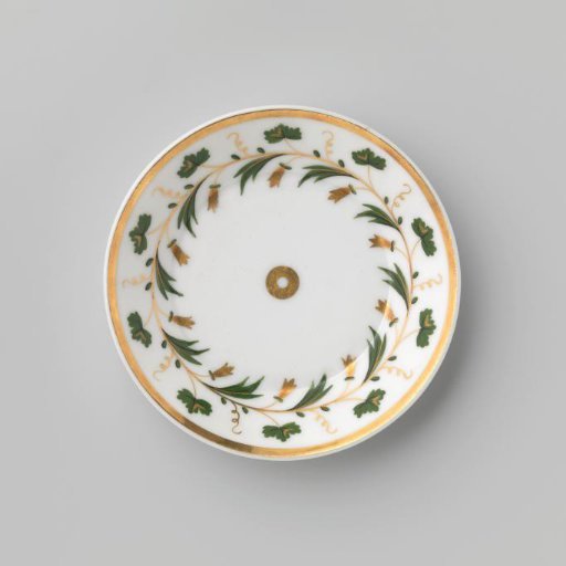Saucer with a border of grapevines and flowers