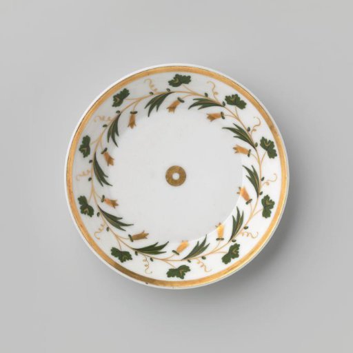 Saucer with a border of grapevines and flowers