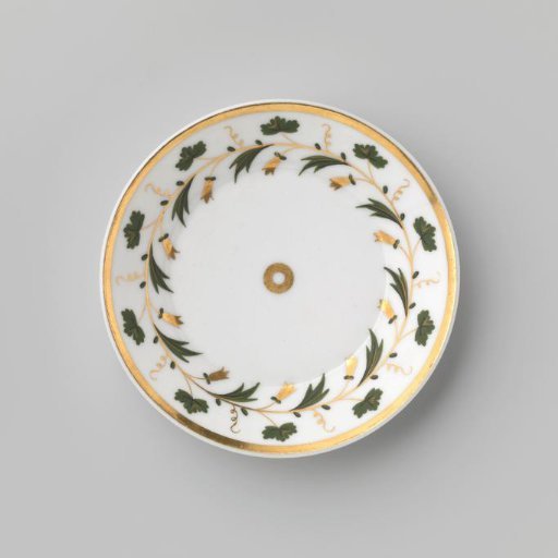 Saucer with a border of grapevines and flowers