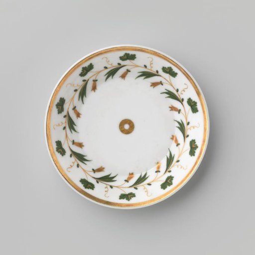 Saucer with a border of grapevines and flowers