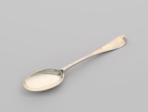 Dessert spoon with the Clifford crest