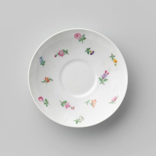 Saucer with flowers