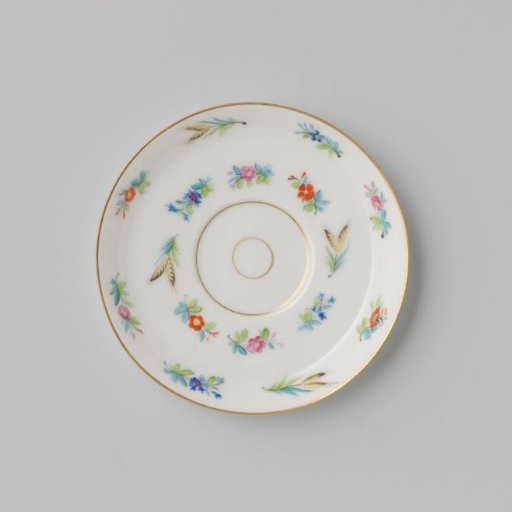 Saucer with flower sprays