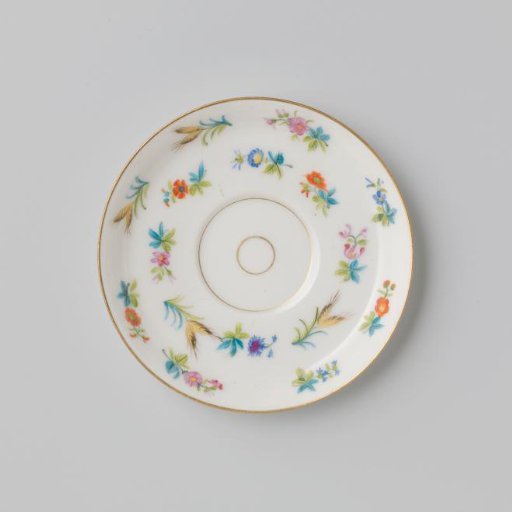 Saucer with flower sprays