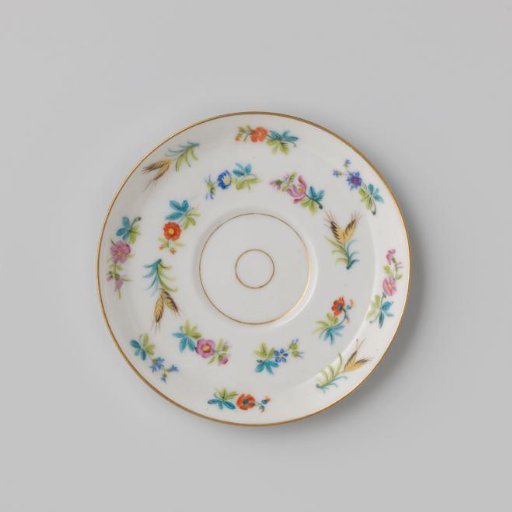 Saucer with flower sprays