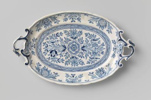 Bowl, oval, with rocaille-shaped handles
