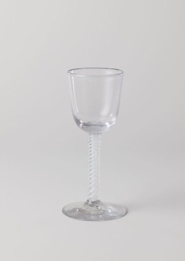 Slingerglass with a flaring bowl