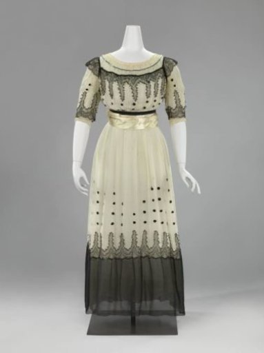 Jacket of three layers of crêpe georgette