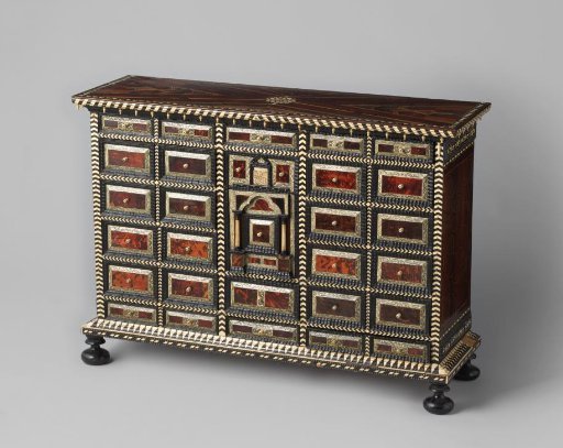 Art Cabinet