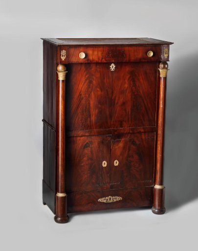 Writing desk, decorated with Mercury in a chariot drawn by a horse among the clouds