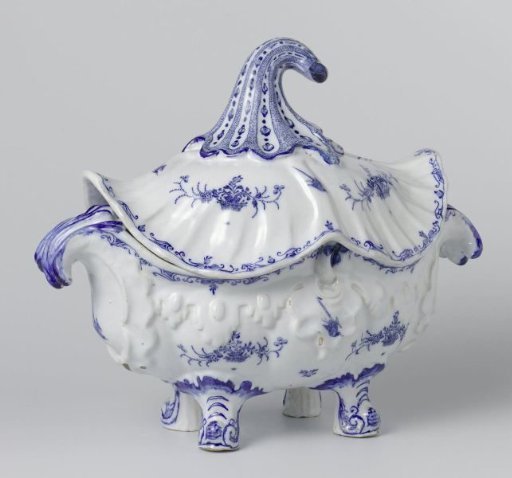 Lidded tureen