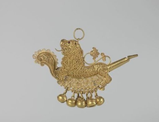 Rattle in the shape of a lion